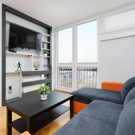 Chlodna 11 By Solarento *