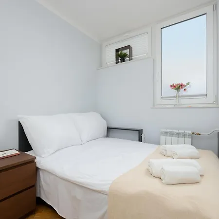 Chlodna 11 By Solarento